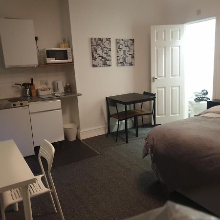 Coventry Studio Apartment Buitenkant foto